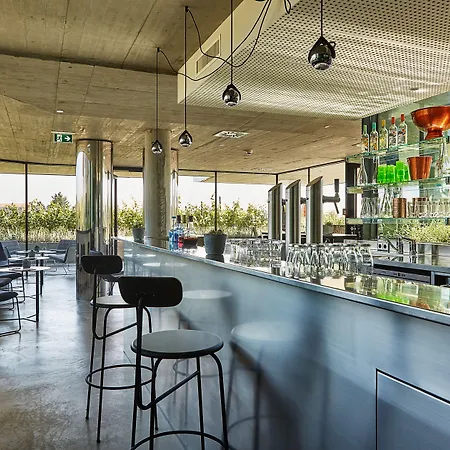 Loisium Wine & 4* Лангенлойс