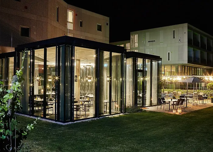 Üdülőközpont Loisium Wine & 4*